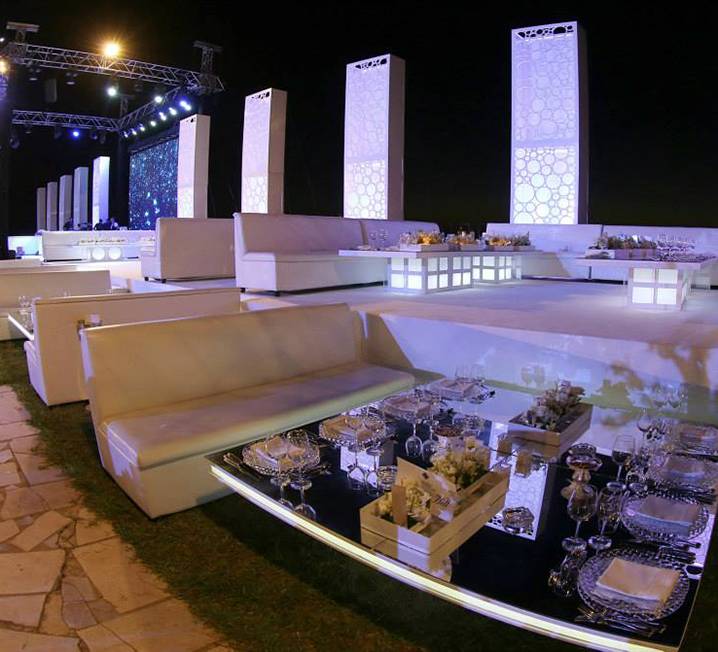 white echo sofa